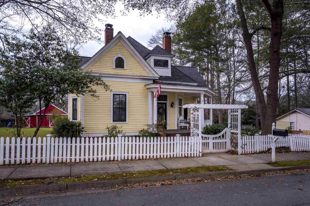 601 Main Street - Photo 1