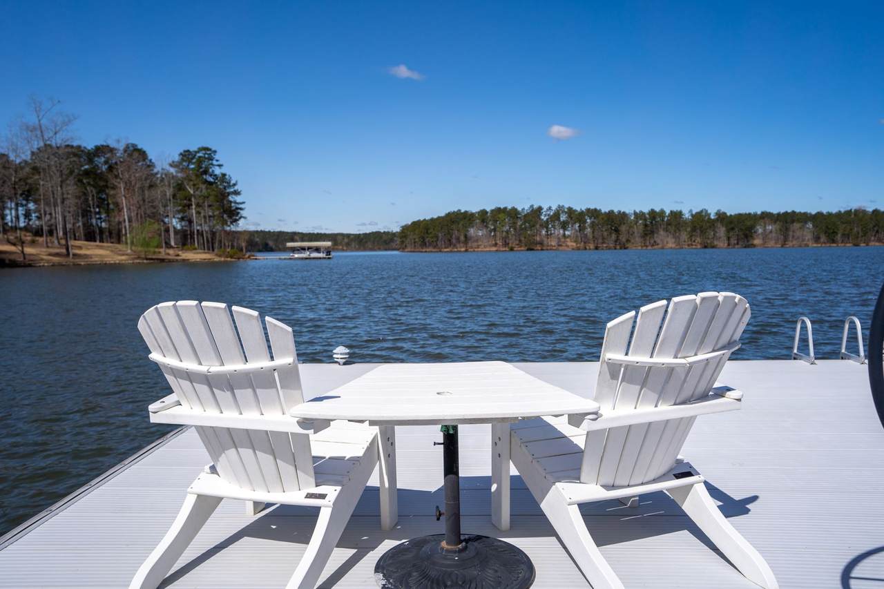 1041 Crystal Point - Photo 1