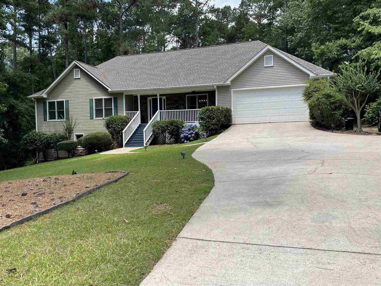 135 Sebastian Drive - Photo 1