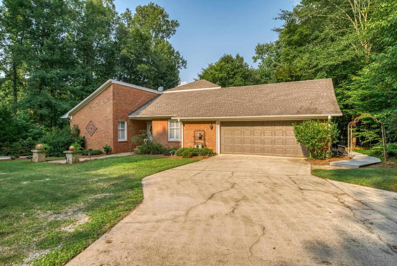 1020 Franklin Court - Photo 1