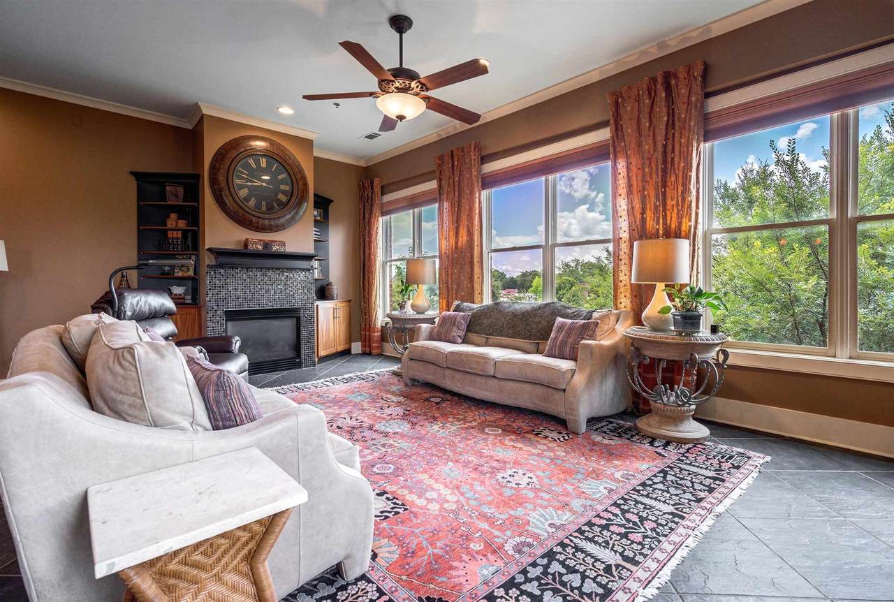 221 West Jefferson Street - Photo 1