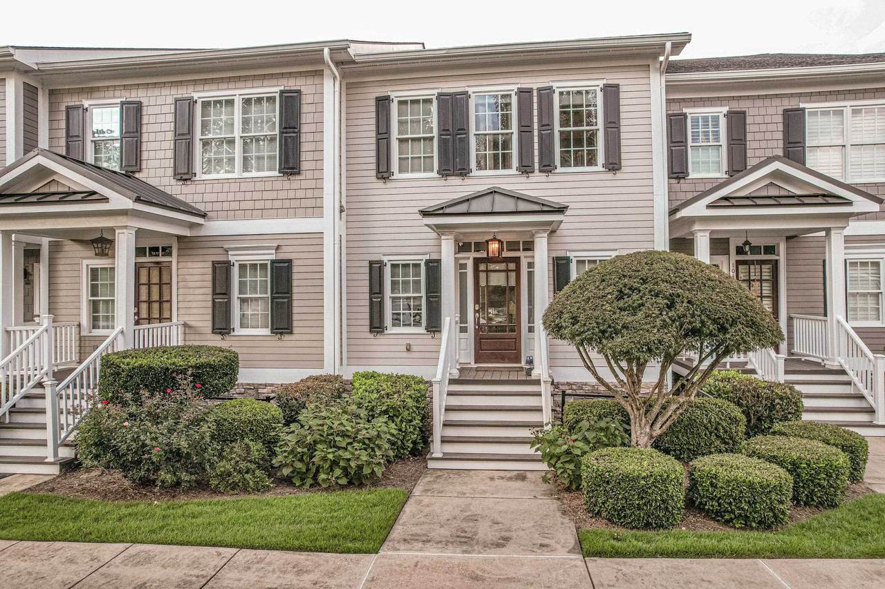 175 Lakeview Drive - Photo 1