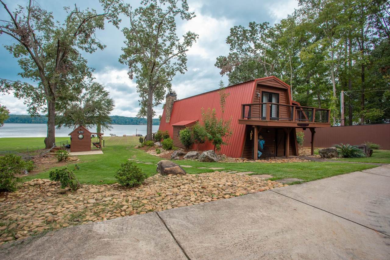 1621 Arrowhead Road - Photo 1
