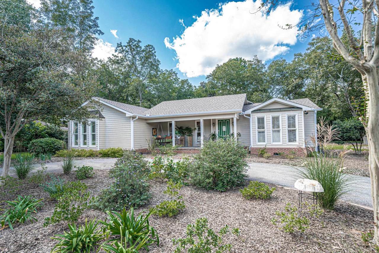 945 Old Post Road - Photo 1