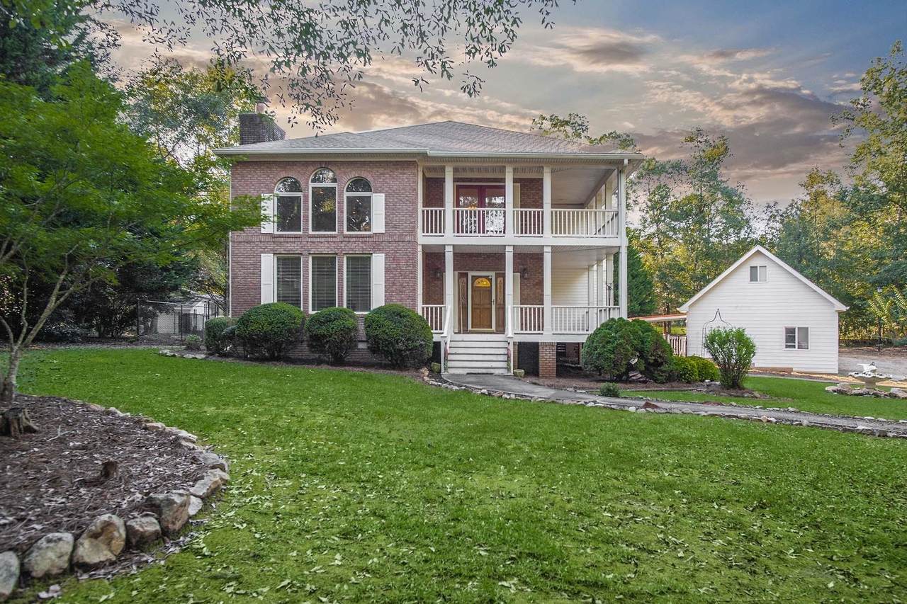 1040 Waterford Court - Photo 1