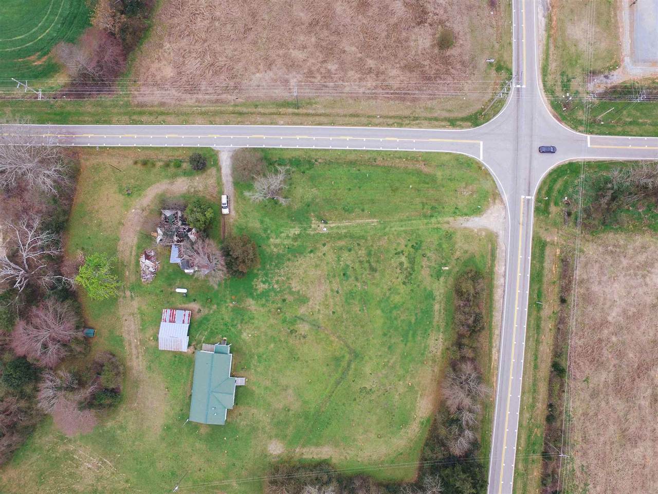 331 New Phoenix Road - Photo 1
