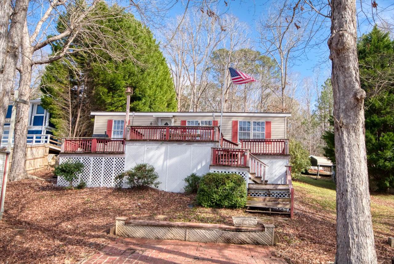 132 Oak Lane - Photo 1
