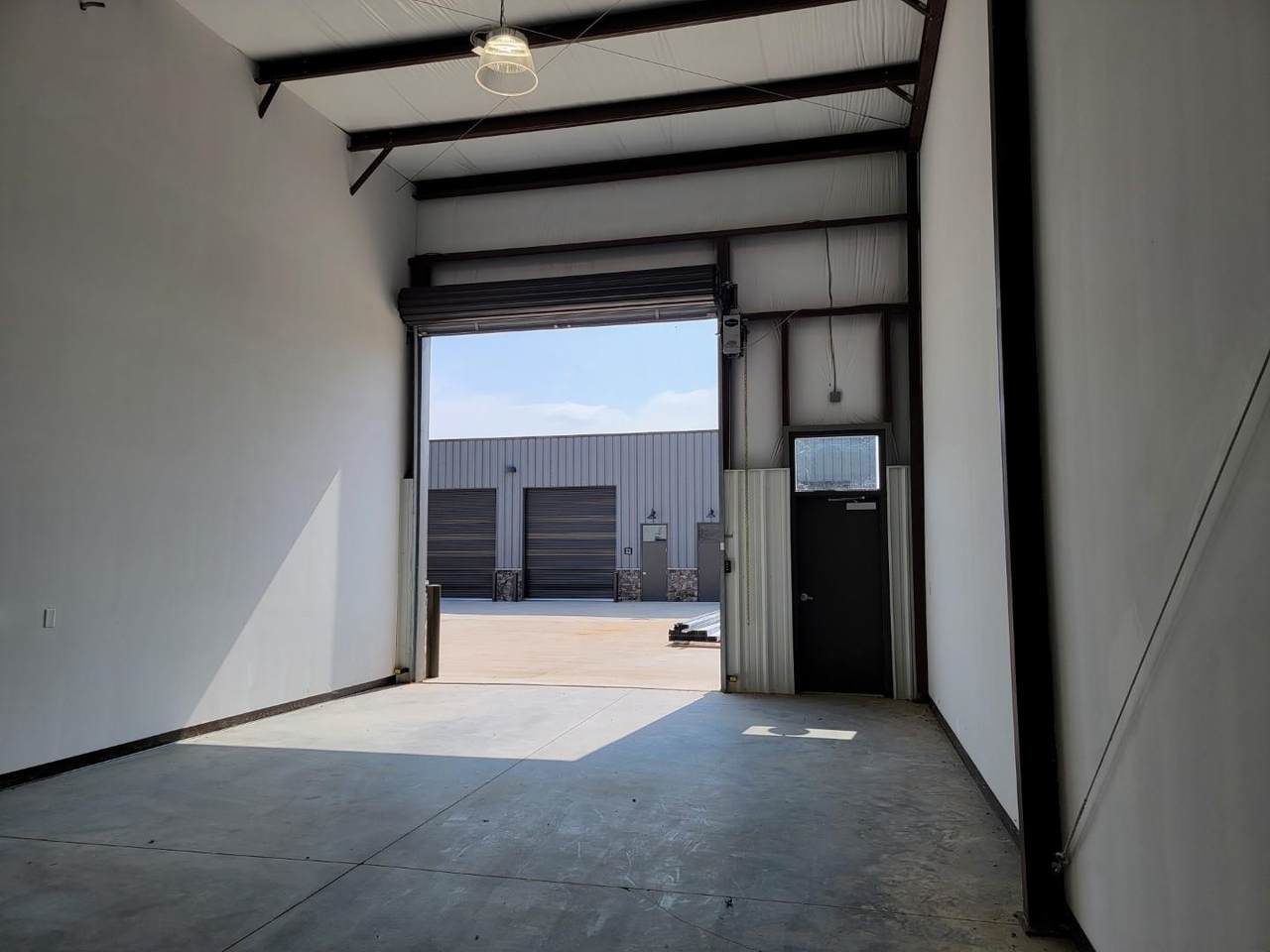 1040 Park Ct - Photo 1