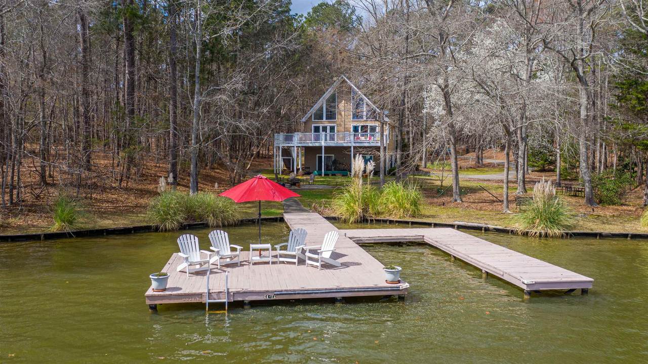 1061 White Oak Drive - Photo 1