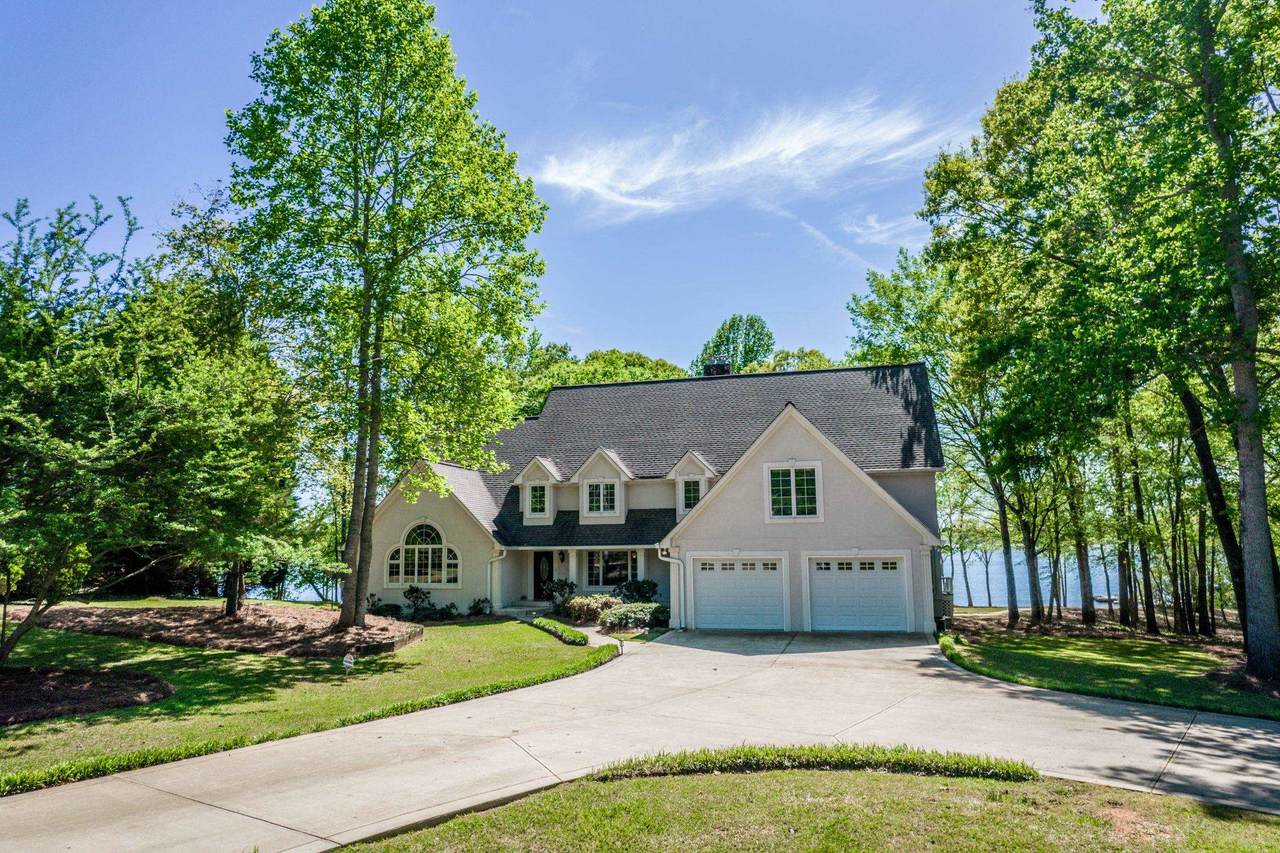 1041 Quail Hollow Drive - Photo 1
