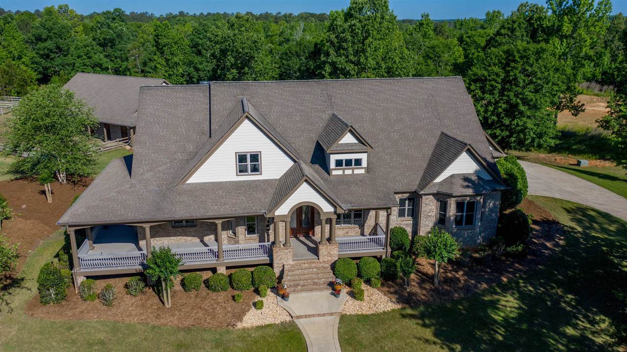 1090 White Oak Way - Photo 1