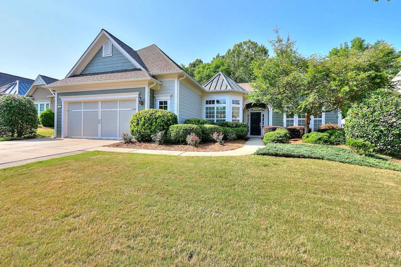 1121 Water Front Road - Photo 1