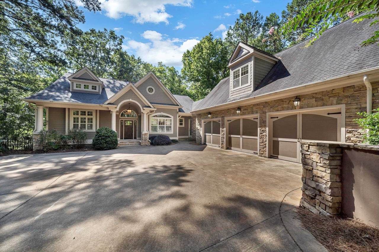 1021 Brookside - Photo 1