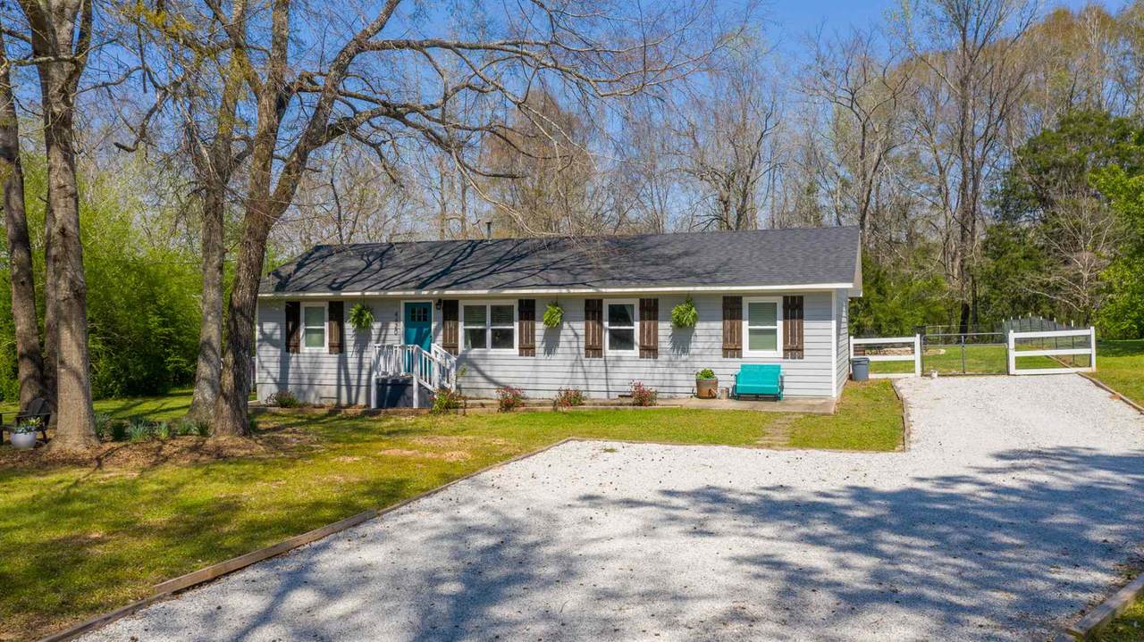 4420 Veazey Road - Photo 1