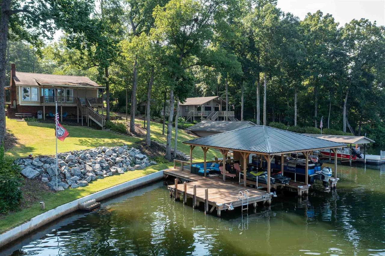 145A Thomas Drive - Photo 1