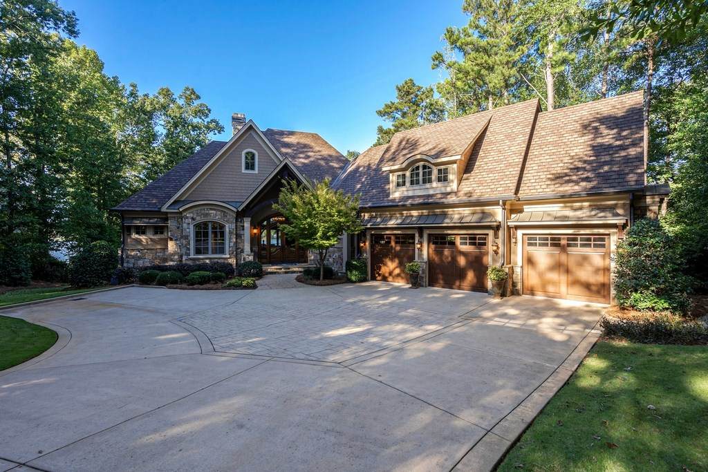 100 Knollwood Court - Photo 1