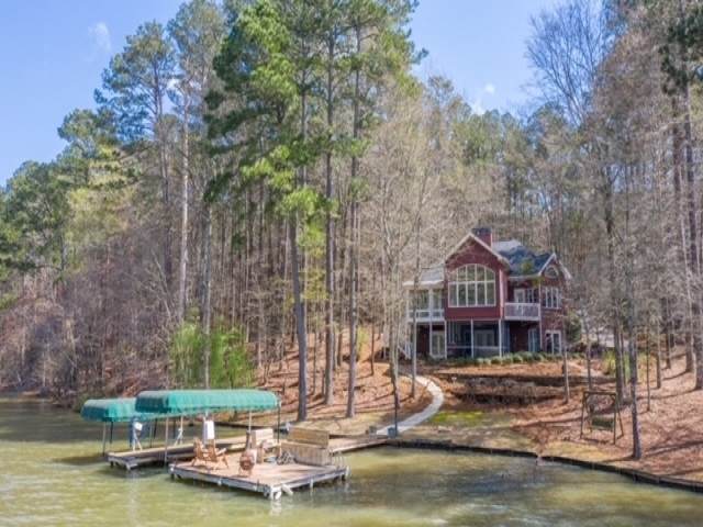 1490 Plantation Drive - Photo 1