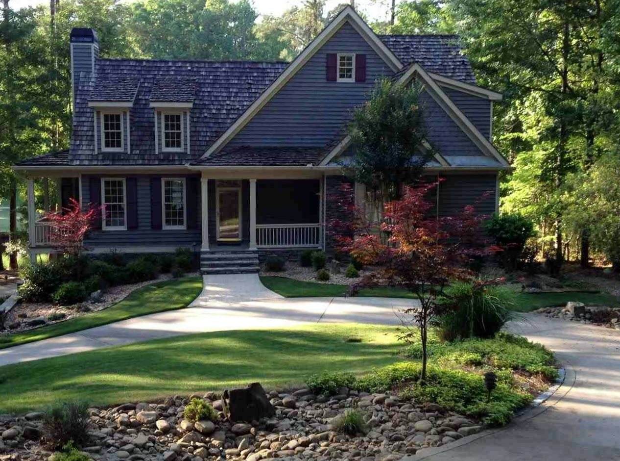 1011 Pinehurst Drive - Photo 1