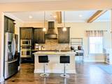 2602 Salford Street - Photo 6