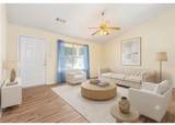 500 Waverly Place - Photo 3