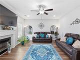 1954 Boxwood Way - Photo 12