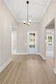 211 Merlin Street - Photo 5