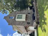 814 College Street - Photo 2