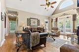20 Lee Road 2122 - Photo 4