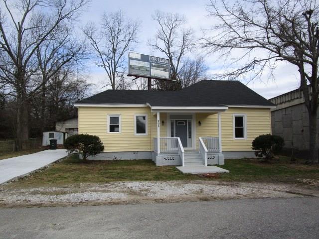 205 12TH Street - Photo 1
