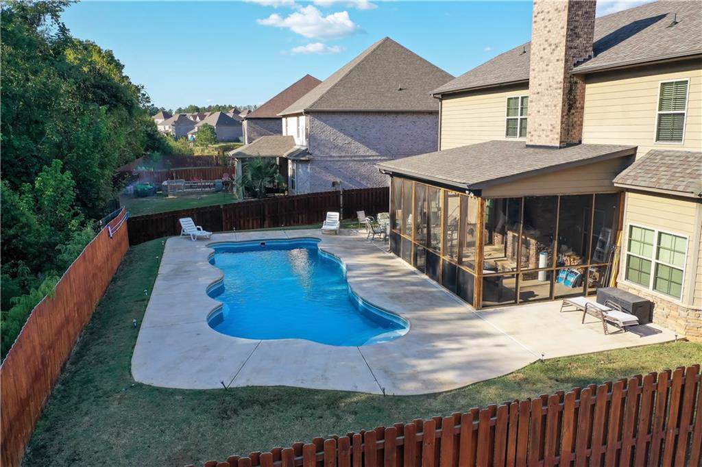 653 Banbury Street - Photo 1