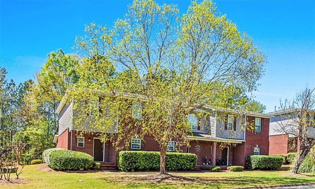 1420 Donahue Drive - Photo 1