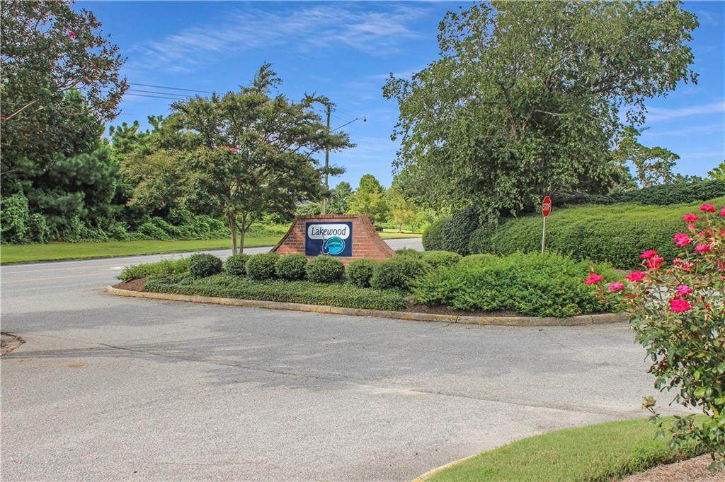 146 University Drive - Photo 1