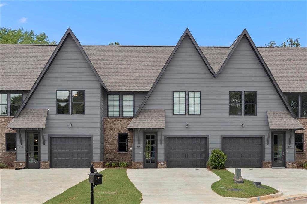707 Cyprus Cove Drive - Photo 1