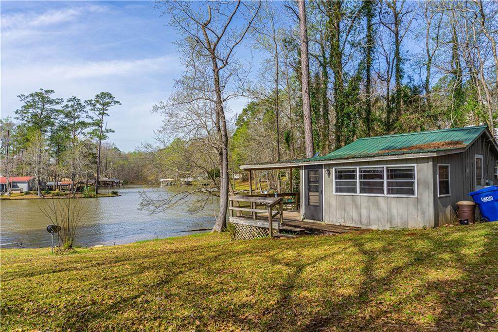 662 Lee Road 371 - Photo 1