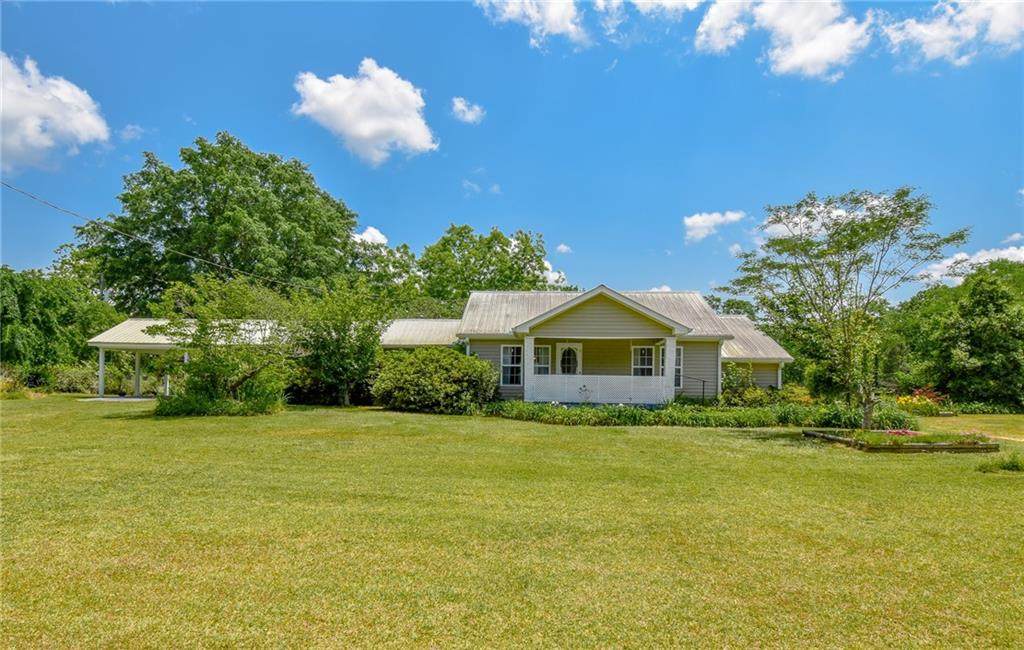 27403 Veterans Memorial Parkway - Photo 1