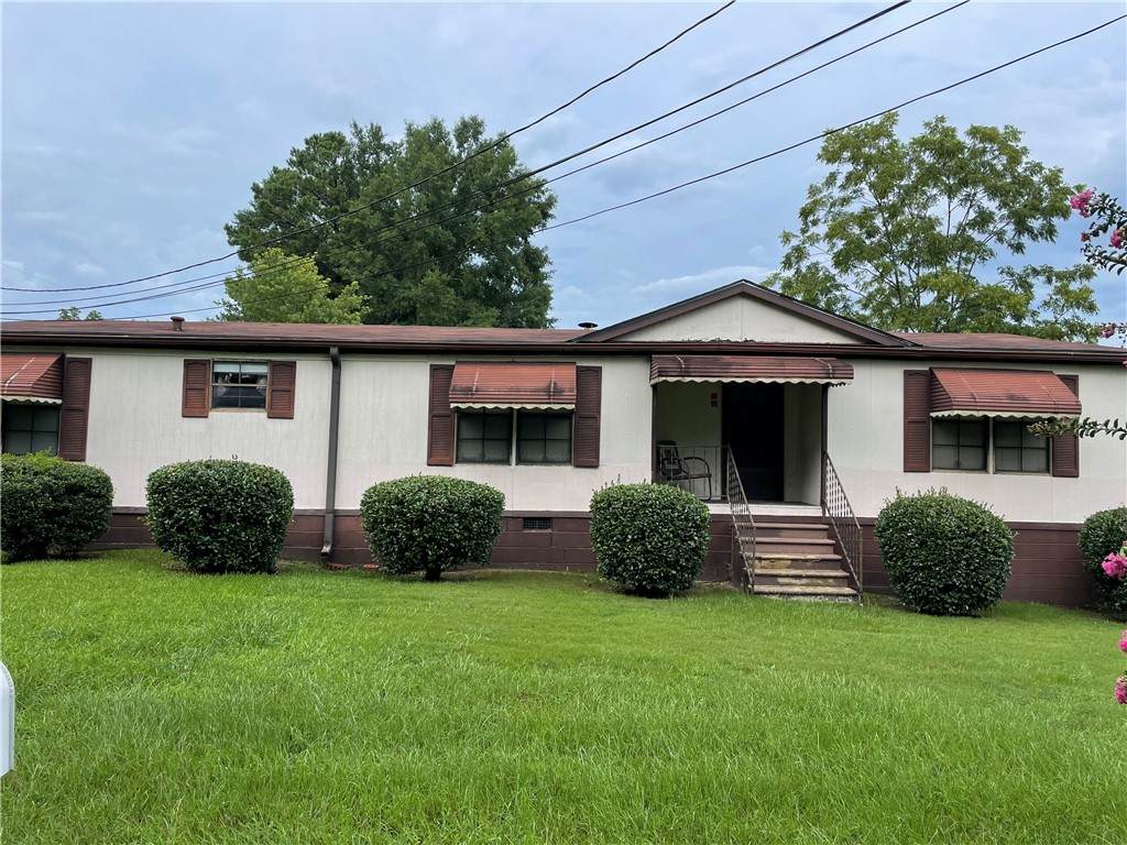 2907 43RD Avenue - Photo 1