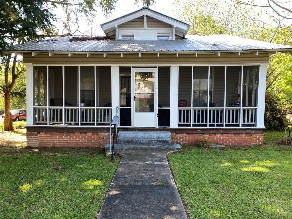 411 Central Boulevard - Photo 1