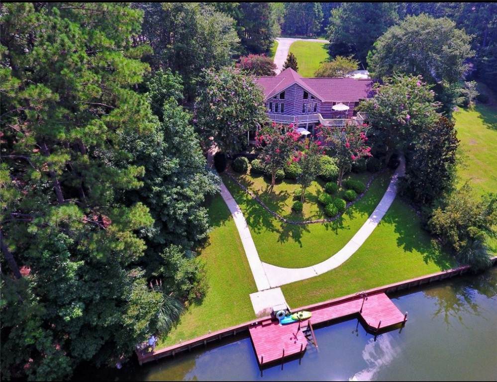 205 Woodside Drive - Photo 1