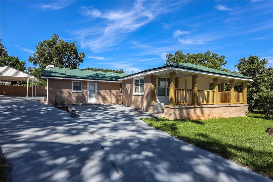 106 Plum Avenue - Photo 1