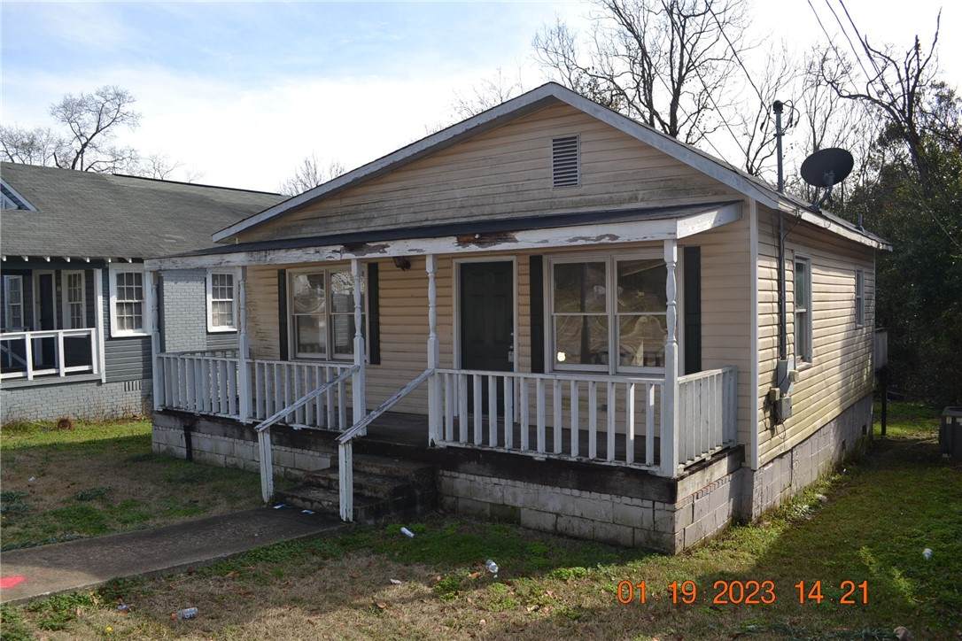 1005 20TH Street - Photo 1