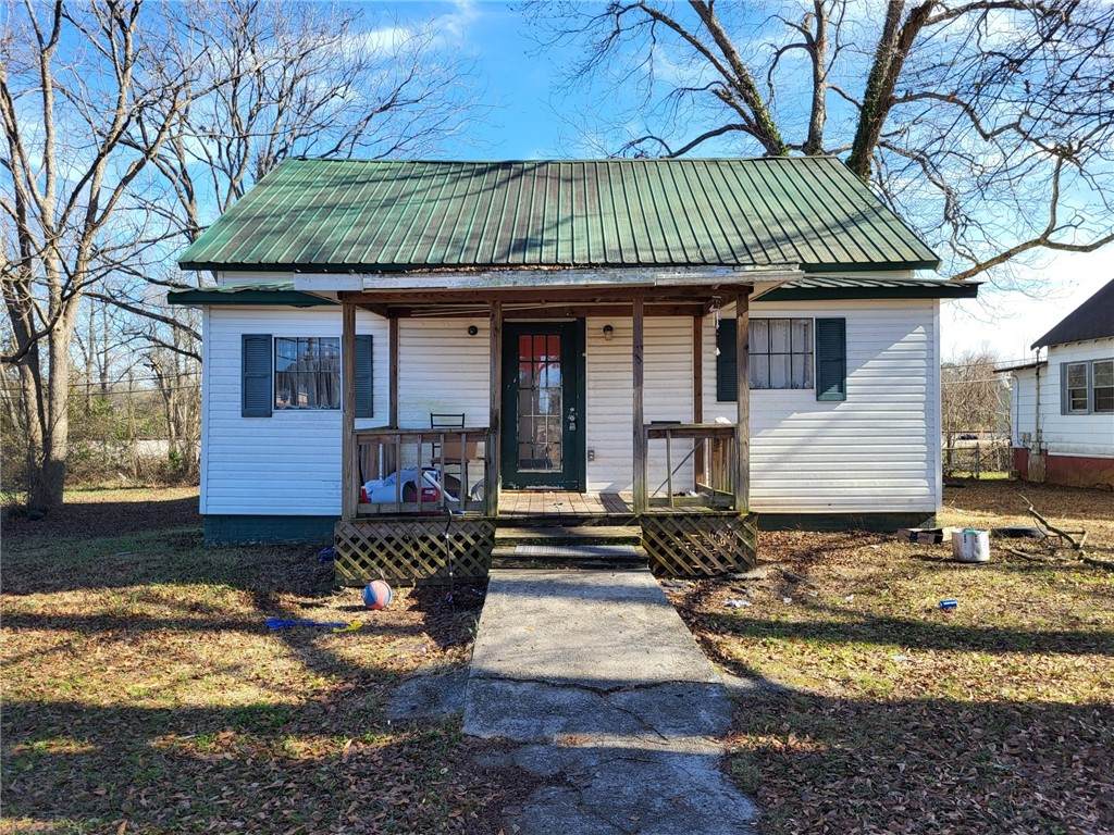 1003 3RD Avenue - Photo 1