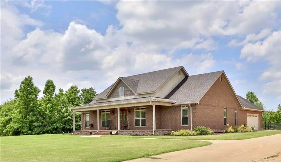 607 Lee Road 288 - Photo 1