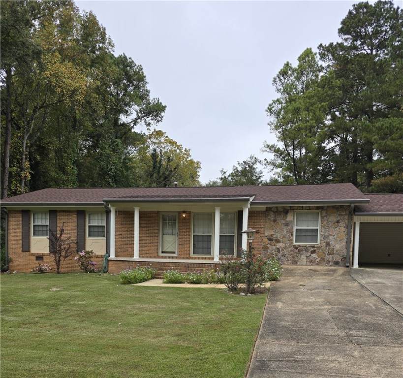 721 Briarwood Avenue - Photo 1