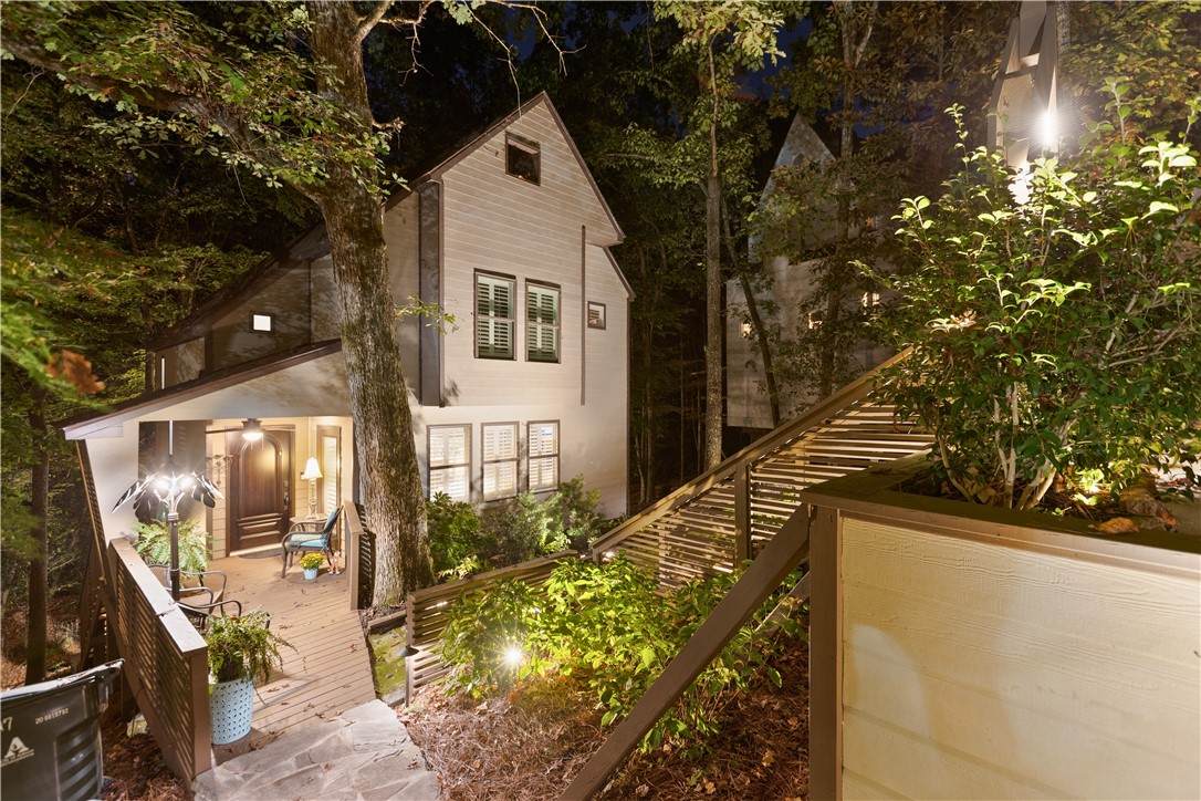 327 Butternut Drive - Photo 1
