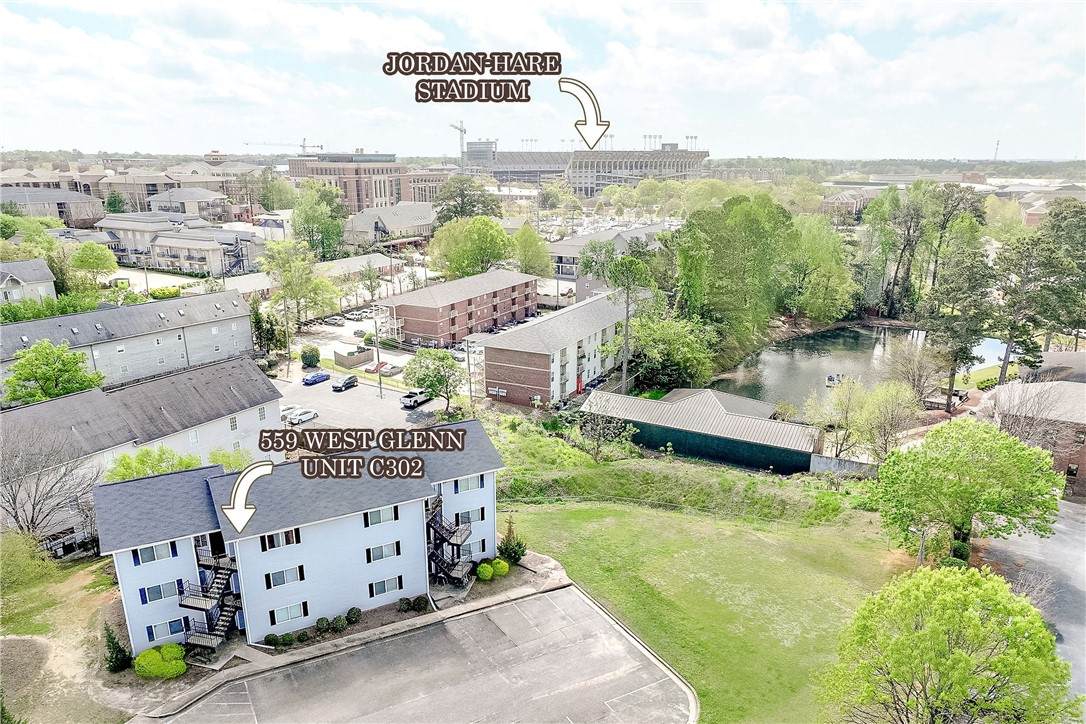 559 Glenn Avenue - Photo 1