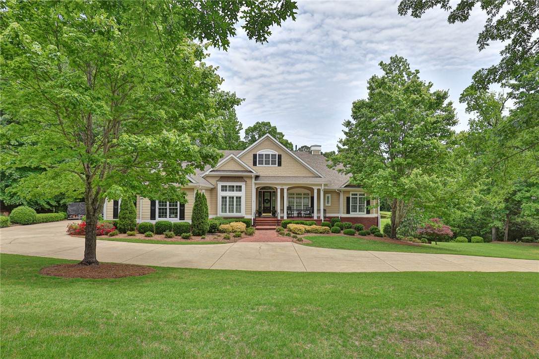 1211 Ingleside Drive - Photo 1