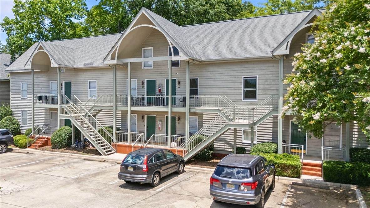 528 Genelda Avenue - Photo 1