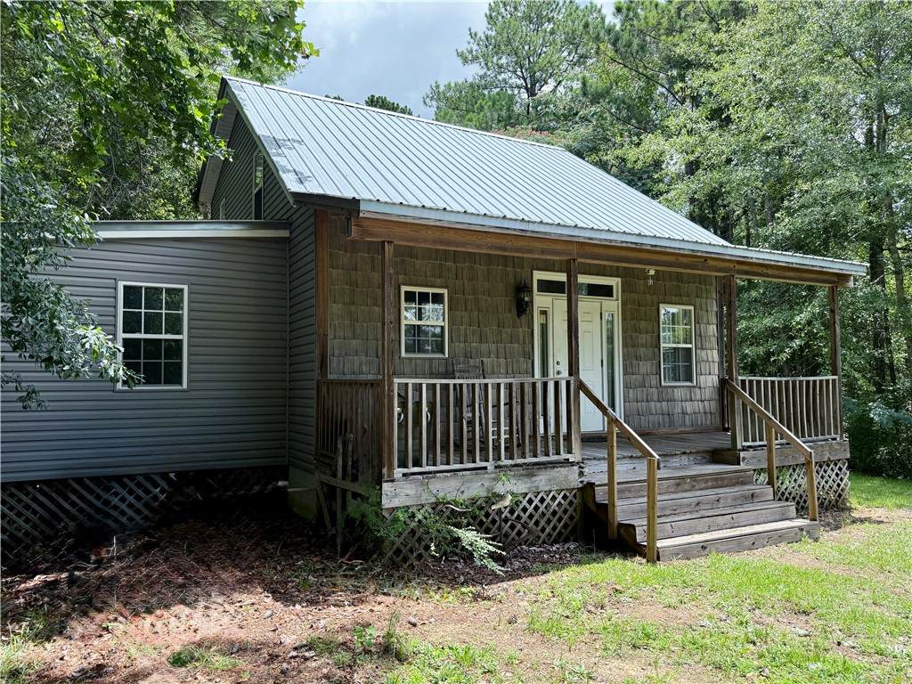 460 Waverly Road - Photo 1