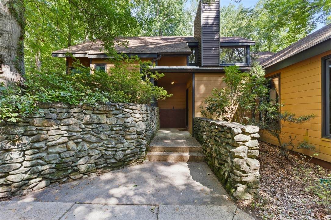 711 Oak Knoll Circle - Photo 1