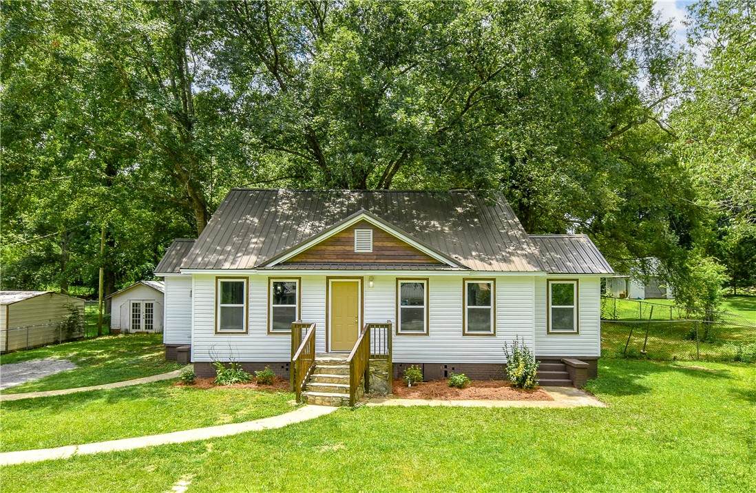 1706 Simpson Street - Photo 1